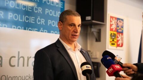 Taxikářka po bodnutí v Šumperku zemřela, pachatel tak spáchal dokonanou vraždu