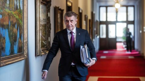 Začalo jednaní Bezpečnostní rady státu. Babiš očekává mimořádná opatření v ČR