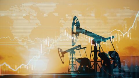 Válka na Blízkém východě může vyvolat globální vlnu inflace, píše Bloomberg