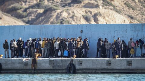 Šéfka EK: Nelegální migrace do EU klesla o čtvrtinu, Libye je hlavním problémem