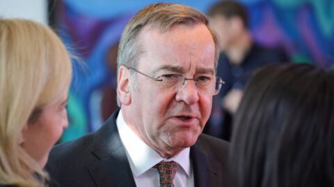 Německo se vojensky nezapojí v Hormuzském průlivu, řekl ministr obrany Pistorius
