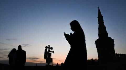 Moskva spustila messengera MAX – poslední dílek digitální suverenity. Spolu s „whitelistem“ vyvolávají obavy z cenzury