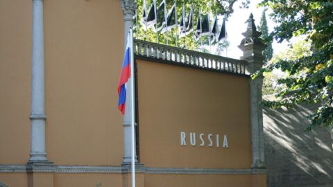 Italské ministerstvo se distancovalo od návratu Ruska na Benátské bienále