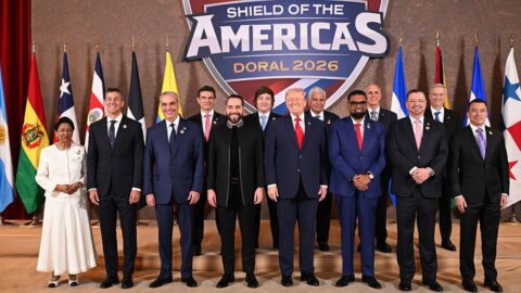 Trump oznámil vznik nové vojenské koalice proti kartelům, s Kubou chce dohodu