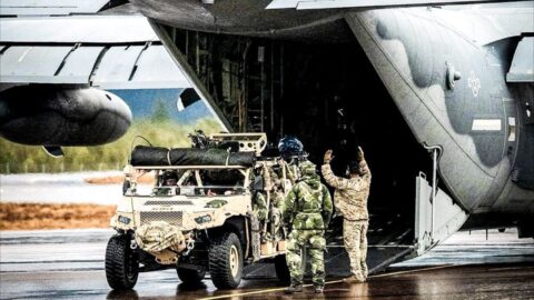 NATO stahuje síly z Iráku, evakuaci vojáků ze země oznámilo Polsko