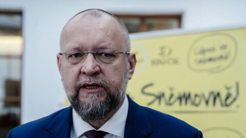 Poslanec z KDU-ČSL sbírá podpisy pro ústavní stížnost na vládu