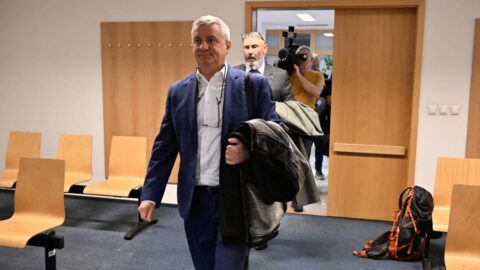 Ministerstvo přiznalo Mynářovi 472.000 Kč za stíhání v kauze dotace na penzion