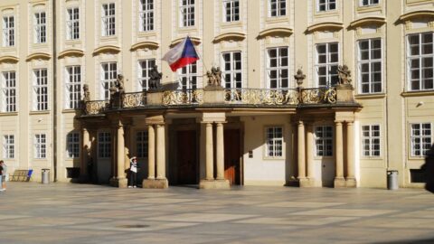 Senátní ústavně-právní výbor nepodpořil uzákonění Dne české vlajky