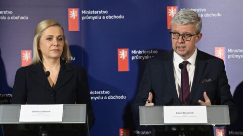 ČR je připravena k investicím, které zajistí dodávky ropy na Slovensko, Havlíček nastínil možnosti