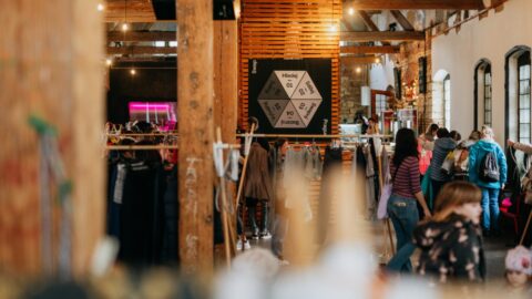 Festival swapu po celé zemi přiláká pro výměnu věcí, bez peněženky