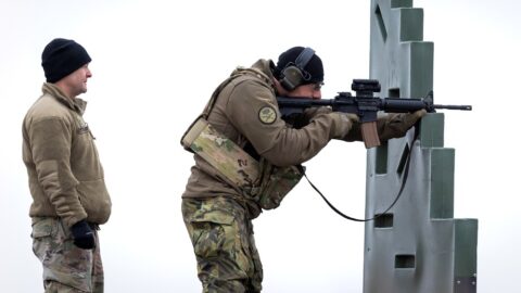 Budoucnost armády podle expertů: Efektivita výdajů, koncepce budování, kompetentní a motivovaný personál