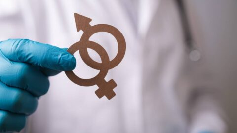 Počet žádostí o posouzení změny pohlaví vzrostl za deset let na trojnásobek