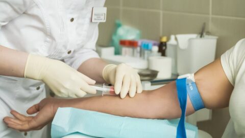 Stát by mohl vyplácet až několik tisíc za preventivní prohlídku, zmínil Vojtěch