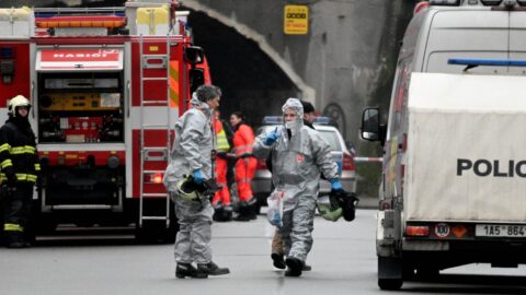 V domě v Praze 4 se našly chemikálie i radioaktivní thorium, zasahovali pyrotechnici