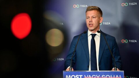 Vítěz maďarských voleb ve státním rozhlase oznámil reformu veřejnoprávních médií