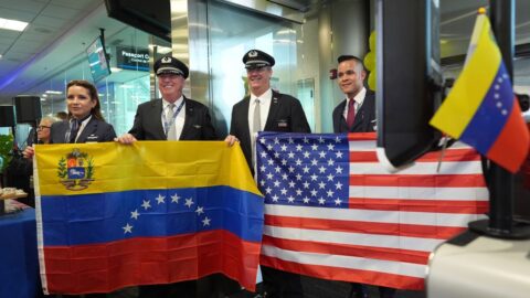 Z USA odletěl první komerční spoj do Venezuely za posledních sedm let
