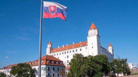 Veřejný schodek Slovenska loni klesl, dluh překročil hranici 60 procent HDP