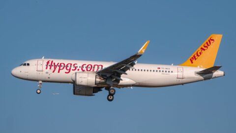Úřad pro ochranu hospodářské soutěže začal posuzovat nákup ČSA se Smartwings tureckými aerolinkami Pegasus