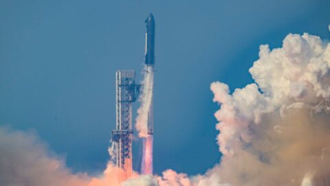 SpaceX provedla zkušební let dosud největší a nejvýkonnější typ lodi Starship