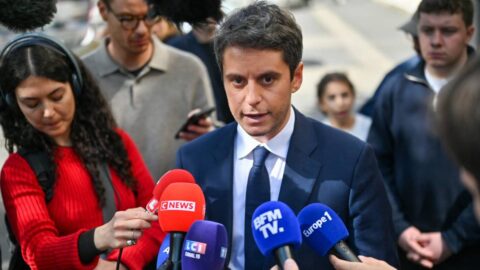 Francouzský expremiér Attal oficiálně potvrdil kandidaturu na prezidenta