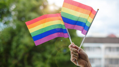 Průzkum: Podporují Češi adopce dětí homosexuálními páry nebo občanky s nebinárním pohlavím?