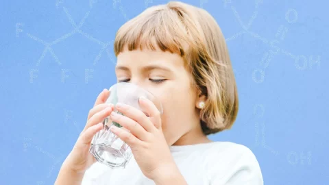 „Věčné chemikálie“ mohou oslabovat kosti vašich dětí