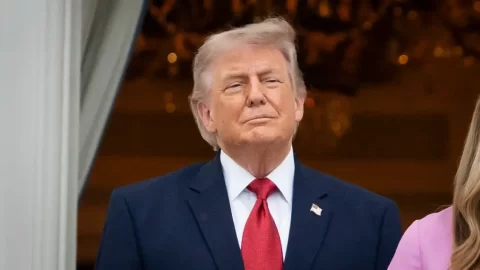 Trump naznačil zásah na Kubě po obvinění Castra