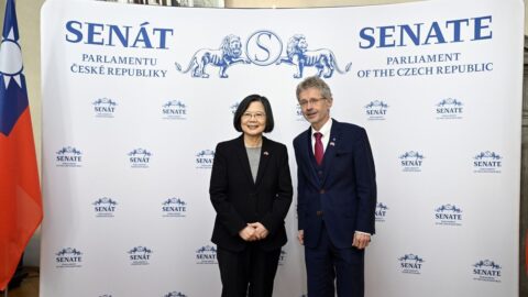 Cesta na Taiwan je hodnotová i pragmatická, řekl před odletem Vystrčil