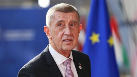Babiš: ČR závazek dát dvě pct HDP na obranu asi nesplní, ale má u Trumpa výhodu