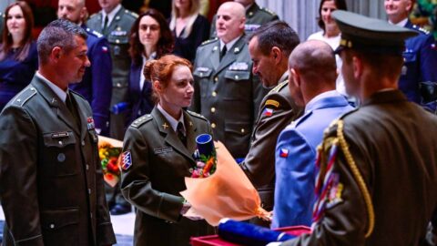 Česká armáda má 20 nových plukovníků, jsou mezi nimi čtyři ženy
