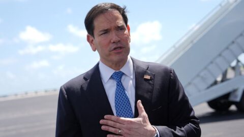 Rubio poděkoval Česku za přijetí Američana, který byl v kontaktu s ebolou