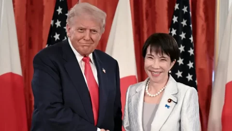 Trump po summitu v Pekingu v telefonátu s Takaichiovou znovu potvrdil „neochvějné“ spojenectví USA a Japonska