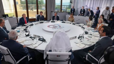 Dohoda s Íránem jde do druhé fáze, Írán jadernou zbraň nezíská, řekl Trump