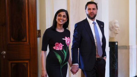J. D. Vance a jeho žena Usha oznámili narození syna, jde o jejich čtvrtého potomka
