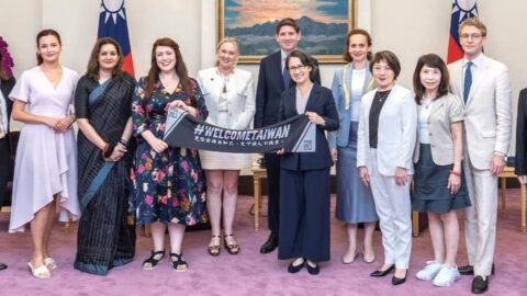 Mezinárodní delegace dorazila na Taiwan, aby odmítla diplomatickou izolaci ostrova. Je v ní i Češka
