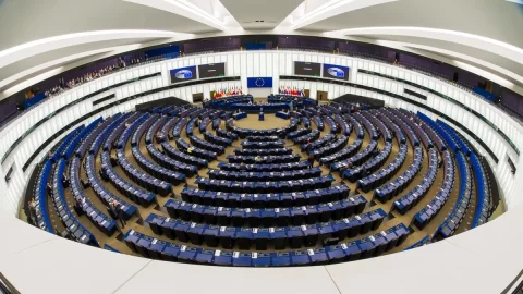 Evropský parlament podpořil digitální euro