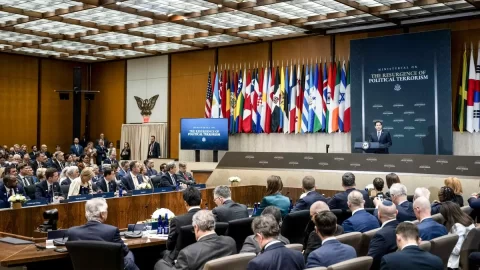 Rubio vyzývá ke globálnímu postupu proti násilným levicovým skupinám