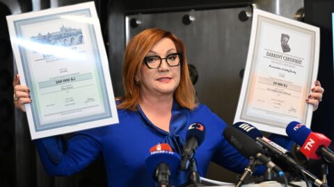 Lidé nakoupili státní dluhopisy za 74 mld. Kč, Schillerová zájem uvítala