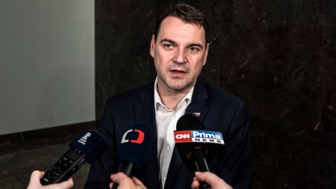 Macinka: Česko přesměruje peníze do programu na zbraně pro Ukrajinu, podle Pavla je to pozitivní signál