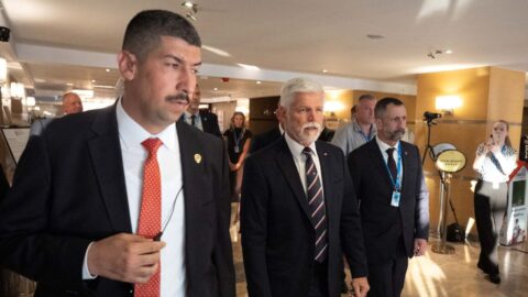 Pavel na neformální večeři summitu NATO debatoval o Balkánu a Pobaltí