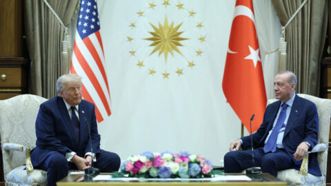 „Kdyby summit nebyl v Turecku, asi bych ani nepřišel,“ sdělil Trump a vyjádřil zklamání ze spojenců