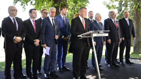 Vláda vyhodnocovala plnění programového prohlášení. Co ministři za půl roku stihli?